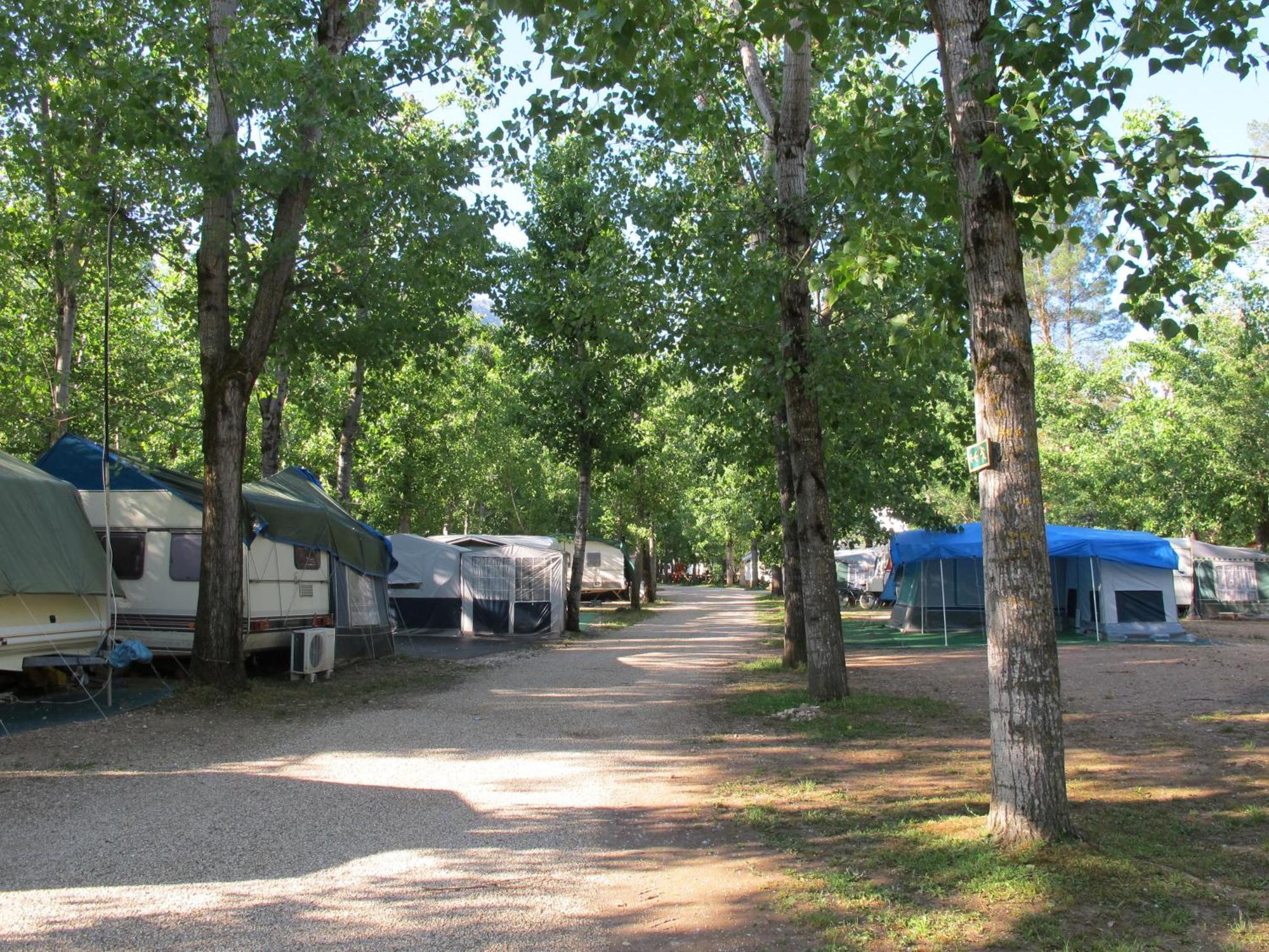 Camping Rural Llanos De Arance Coto Rios Exterior foto